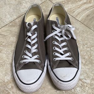 Converse men’s chuck taylor low tops gray size 12